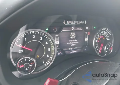 2021 Ram 1500 Big Horn 4X2 5'7 Box из США, поврежденный, VIN 1C6RREFT9MN750170